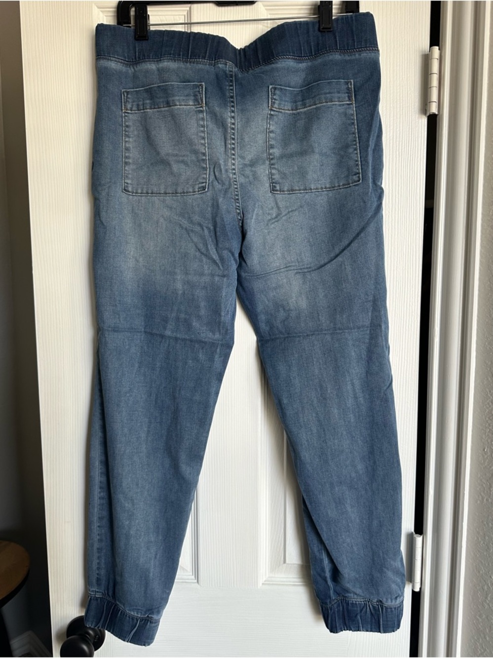 Bella Dahl denim pocket jogger pants- large - Picture 4 of 4